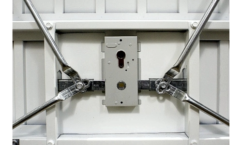 Up & Over Special Offer - 4 point locking